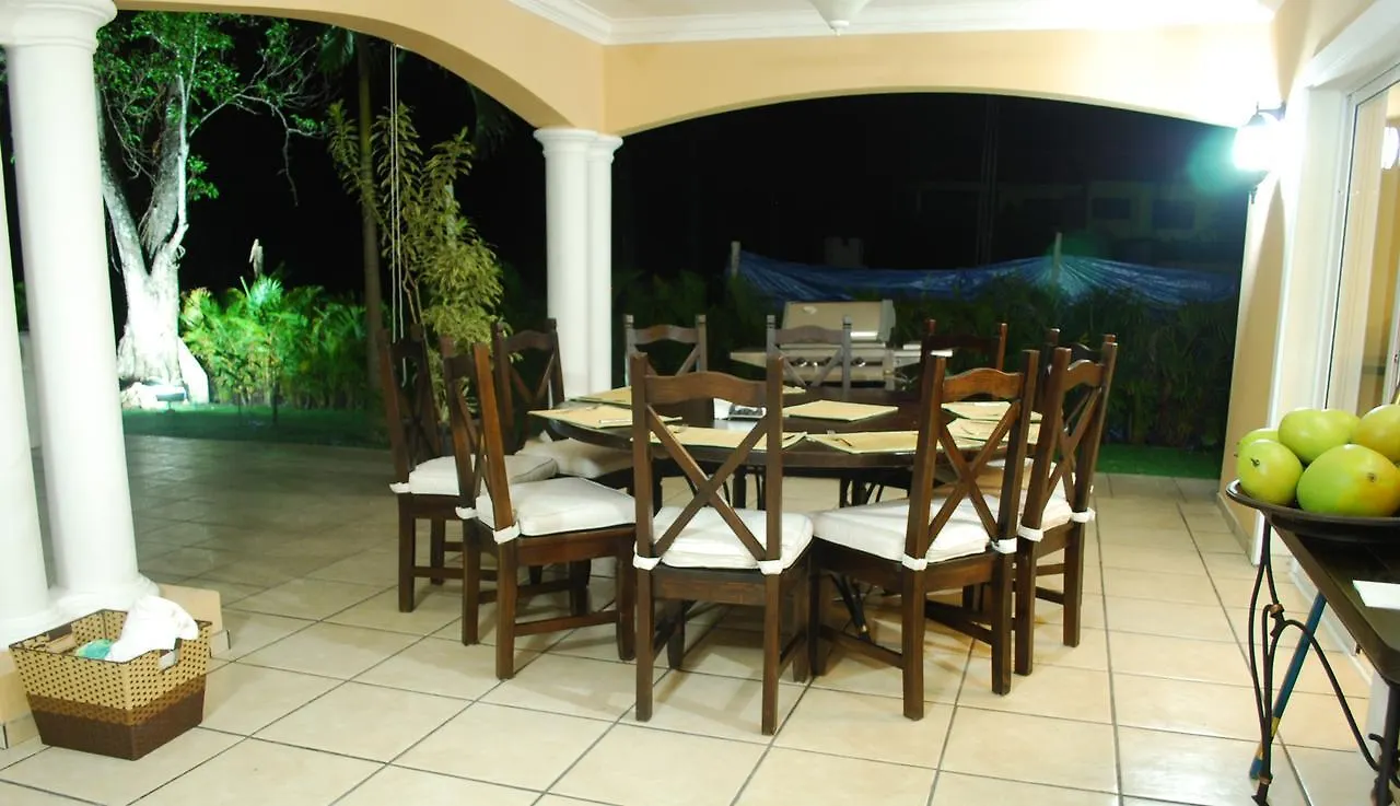 Villa M-6 Metro Country Club Juan Dolio